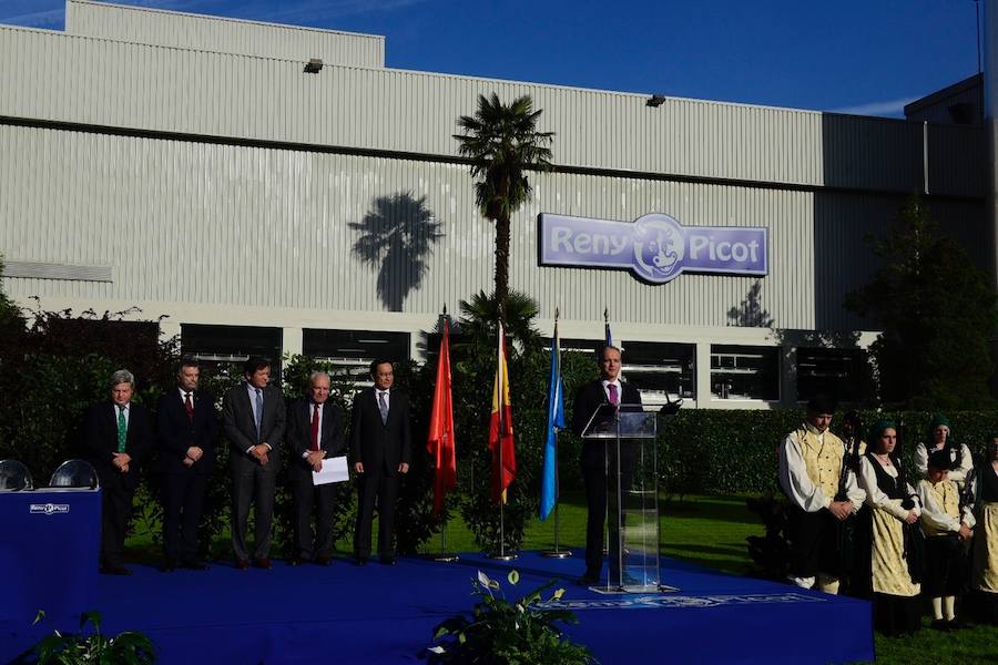 Industrias Lácteas Asturianas ha suscrito un acuerdo con la importadora Europasia y la distribuidora Zhongrui para la venta de leche en polvo para niños en el mercado chino tras la homologación de sus productos por el Gobierno del país asiático. 