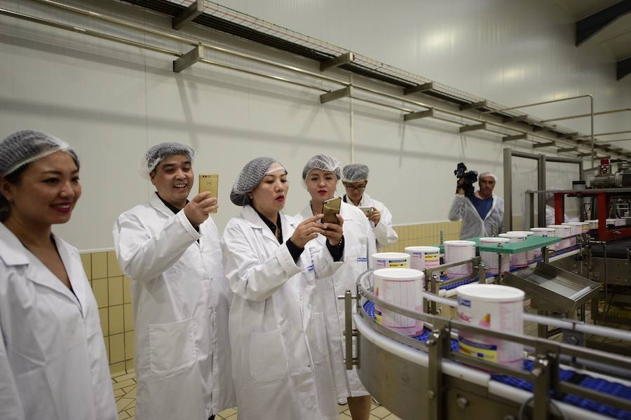 Industrias Lácteas Asturianas ha suscrito un acuerdo con la importadora Europasia y la distribuidora Zhongrui para la venta de leche en polvo para niños en el mercado chino tras la homologación de sus productos por el Gobierno del país asiático. 