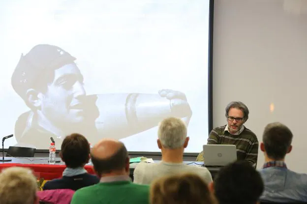 La arqueología bélica en la charla del Ateneo
