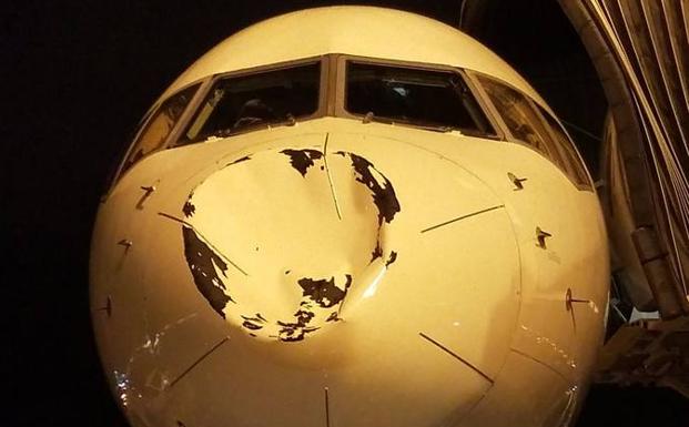 Así quedó el avión de los Thunder. 