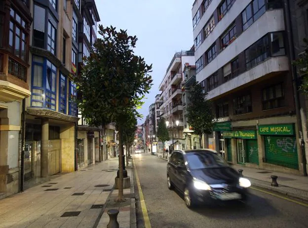 La calle del Rosal, a la altura del número 54. 