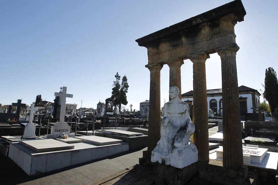 El cementerio de El Salvador es el mayor y más bonito de Oviedo. 