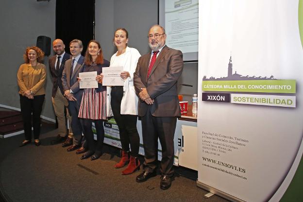 Celina González, Jesús Martínez, Fernando de Pablo, Belén González, María García y Luis Valdés. 