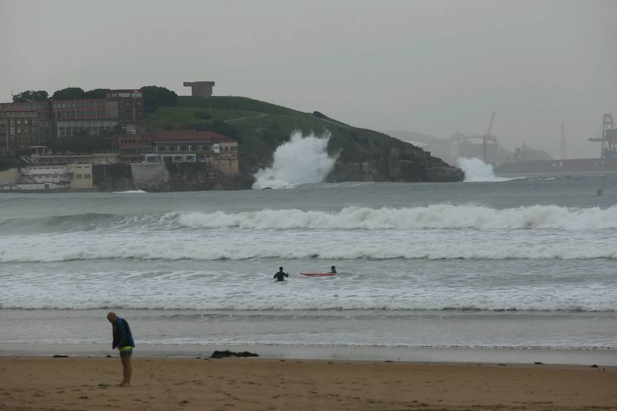 El frío y las lluvias se asientan en Asturias