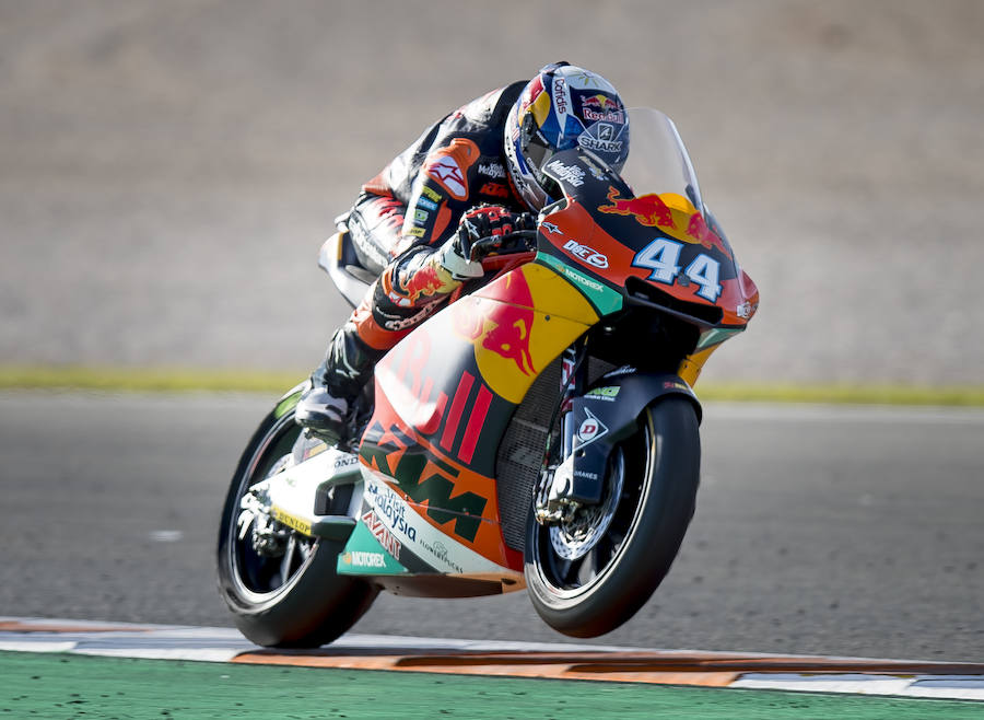 Oliveira ha demostrado que la evolución de KTM desde Australia ha ido por el camino correcto, y una tras otra se acaba imponiendo, desde entonces, en prácticamente todas las tandas de entrenamientos que disputa.