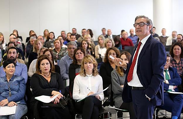 La ley de autónomos, a debate en Oviedo