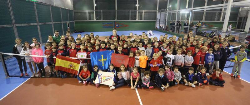 Las jóvenes promesas grupistas del tenis animan a Carreño