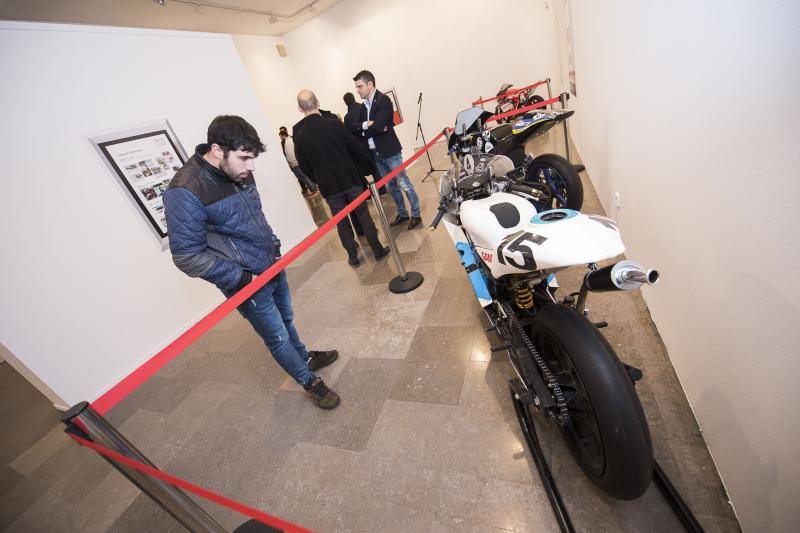 Una exposición repasa los logros de la Universidad de Oviedo en MotoStudent