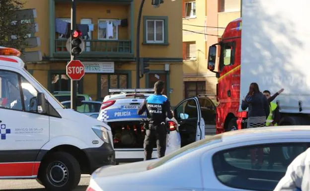 Un camionero jubilado, la víctima del atropello mortal en Avilés