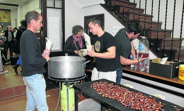 Veinte kilos de castañas en Candás