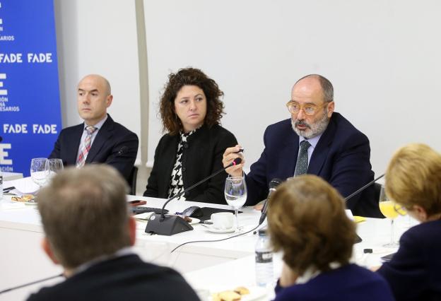 Álvarez, Canel y Viladomiu, en el acto. 