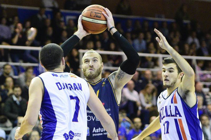 Unión Financiera Oviedo 79 - 69 Melilla Baloncesto