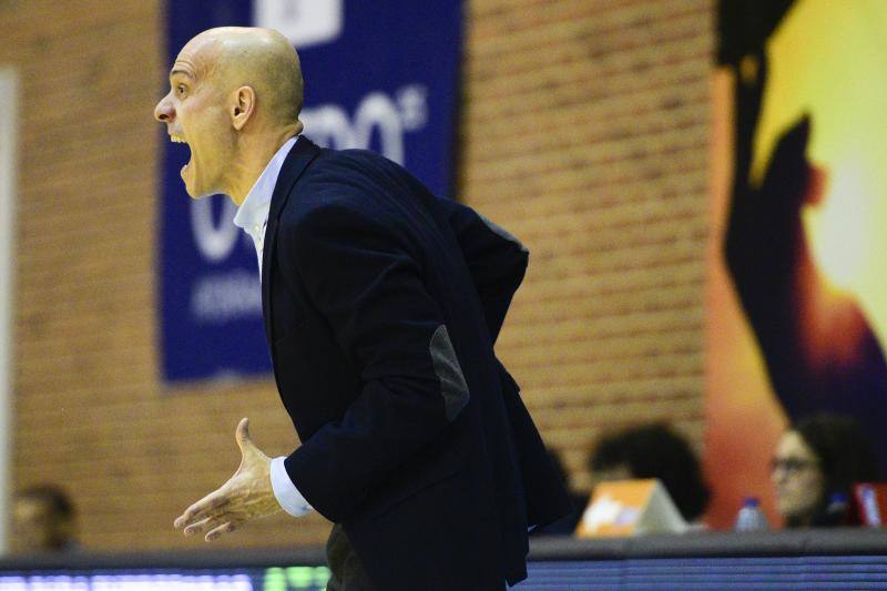 Unión Financiera Oviedo 79 - 69 Melilla Baloncesto