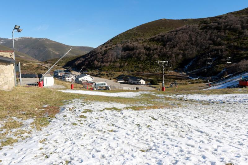 La estación asturiana pondrá en funcionamiento esta temporada cuatro nuevas pistas para todos los niveles