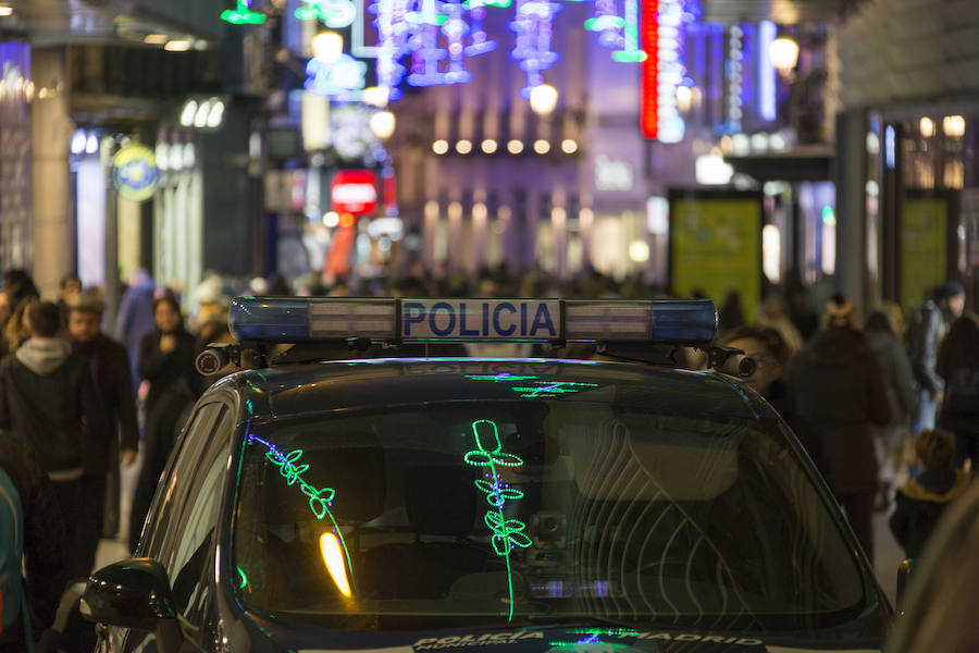 Las calles más comerciales de Madrid se preparan para ser comerciales durante los días festivos y navideños por motivos de seguridad.