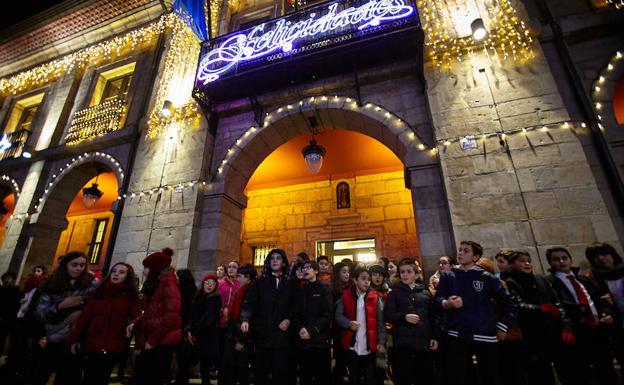 Aviles prepara una Navidad para sorprender a todos