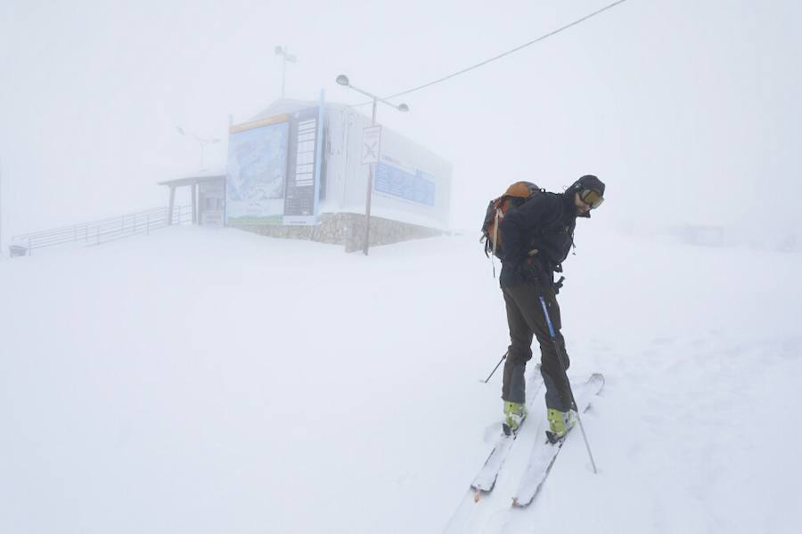 La nieve cubre de blanco Asturias