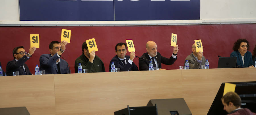 Asamblea en el Grupo por la compra de La Torriente