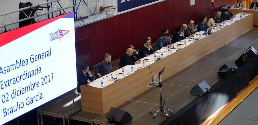 Asamblea en el Grupo por la compra de La Torriente