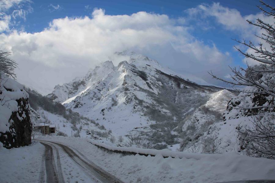 El Principado, cubierto por la nieve