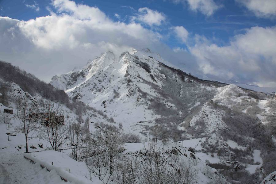 El Principado, cubierto por la nieve