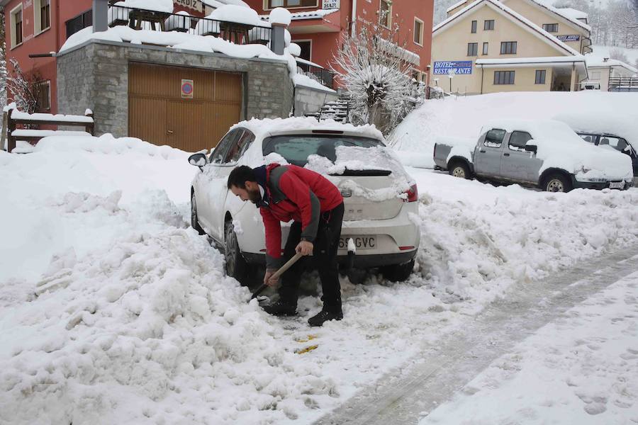 El Principado, cubierto por la nieve