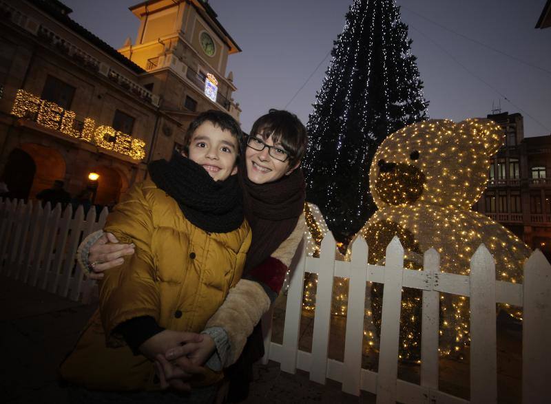 Oviedo ilumina su Navidad