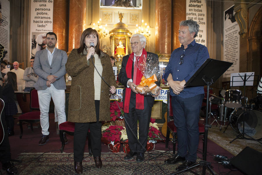 Concierto del coro Mensajeros de la Paz, en la Iglesia de San Antón