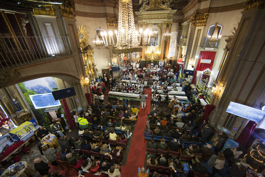 Concierto del coro Mensajeros de la Paz, en la Iglesia de San Antón