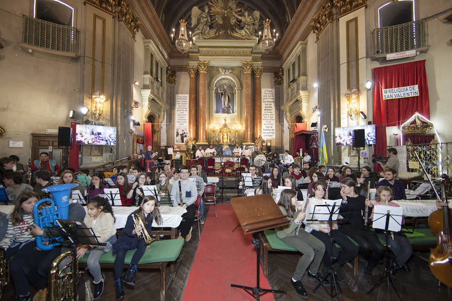 Concierto del coro Mensajeros de la Paz, en la Iglesia de San Antón