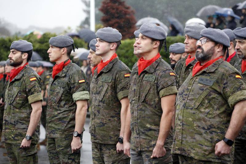 El acuartelamiento de Cabo Noval celebra una parada militar con motivo de la Festividad de la Inmaculada, acto que estará presidido por el general de división Francisco Rosaleny. 