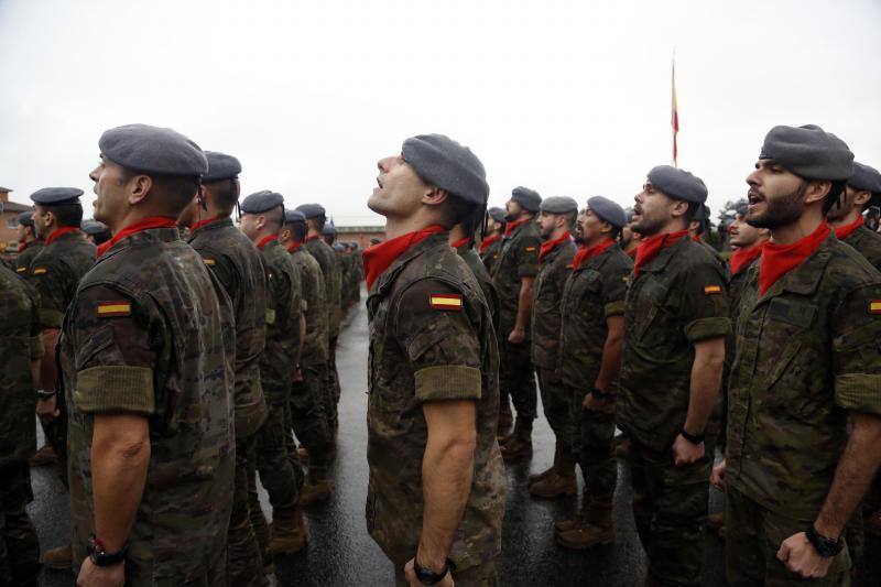El acuartelamiento de Cabo Noval celebra una parada militar con motivo de la Festividad de la Inmaculada, acto que estará presidido por el general de división Francisco Rosaleny. 