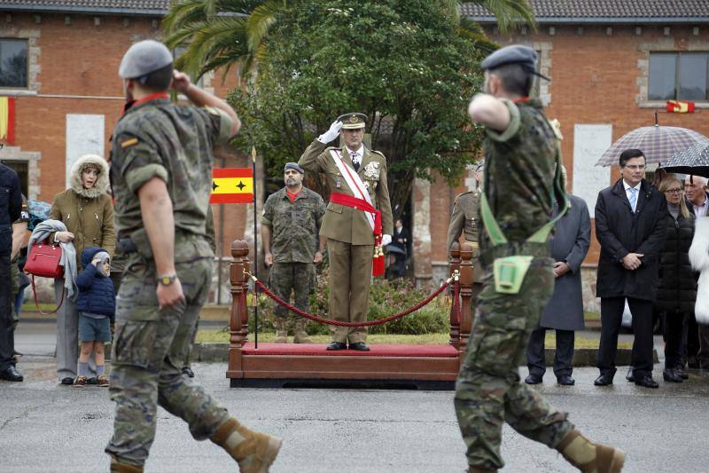 El acuartelamiento de Cabo Noval celebra una parada militar con motivo de la Festividad de la Inmaculada, acto que estará presidido por el general de división Francisco Rosaleny. 