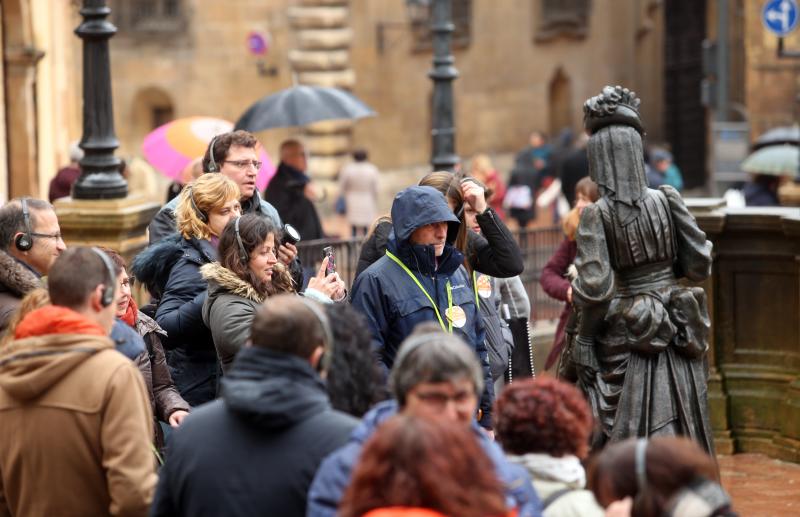 La lluvia es la protagonista de este puente de diciembre en Asturias. Es una anticipo de las fuertes precipitaciones que se esperan con la llegada de la borrasca 'Ana'.