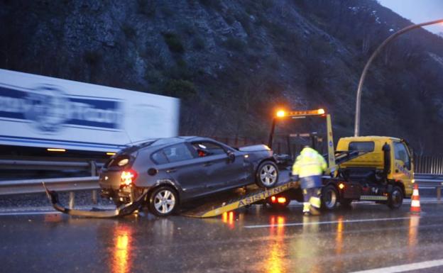 Uno de los vehículos accidentados en el Huerna.