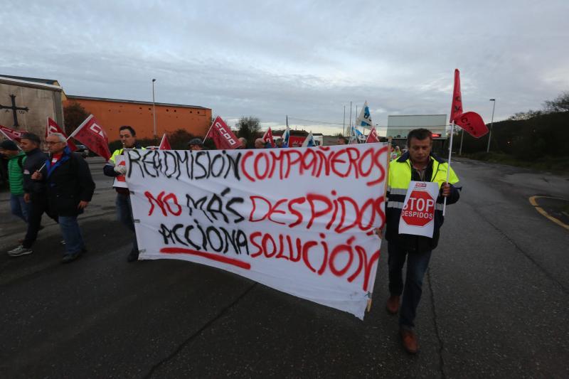 Manifestación en Tabaza de los trabajadores de Acciona en ArcelorMittal