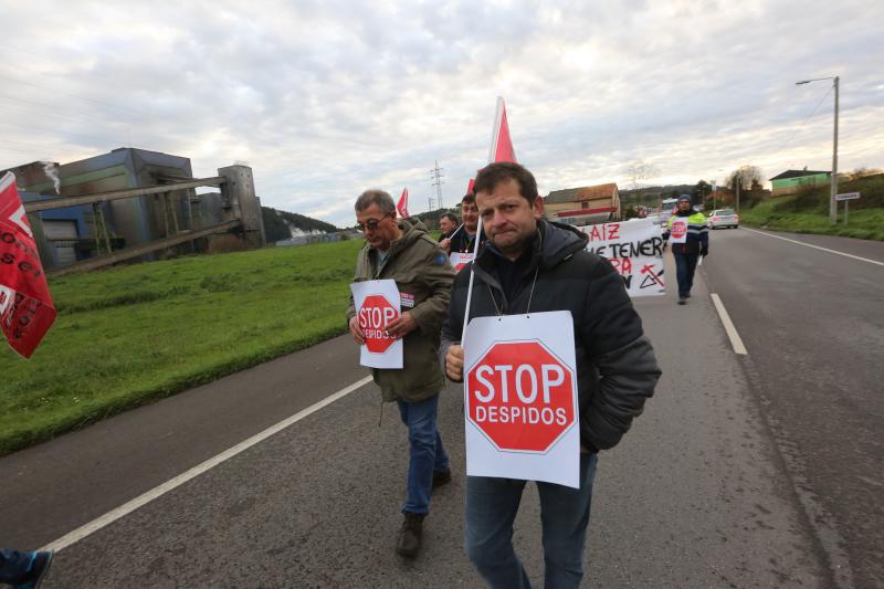 Manifestación en Tabaza de los trabajadores de Acciona en ArcelorMittal