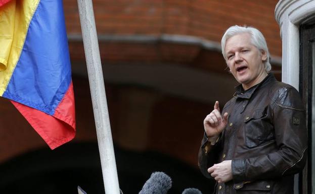 Julian Assange.