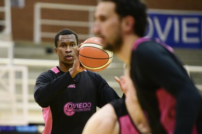 Entrenamiento del Oviedo Baloncesto