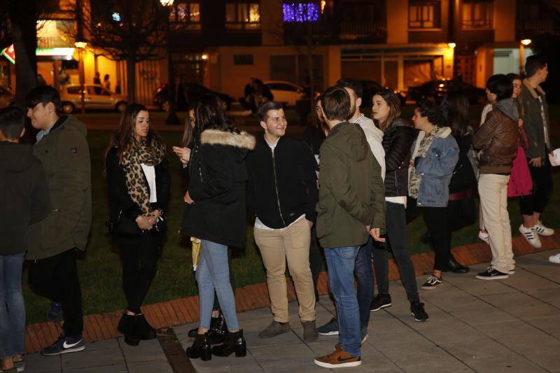 ¿Estuviste en el concierto de Destino 48 y Taburete? ¡Búscate!