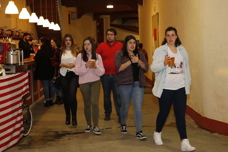 ¿Estuviste en el concierto de Destino 48 y Taburete? ¡Búscate!