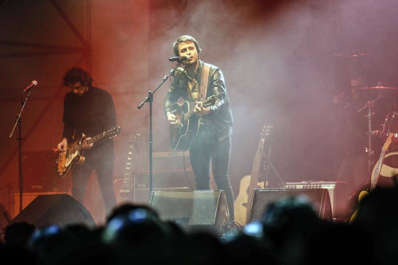 ¿Estuviste en el concierto de Destino 48 y Taburete? ¡Búscate!