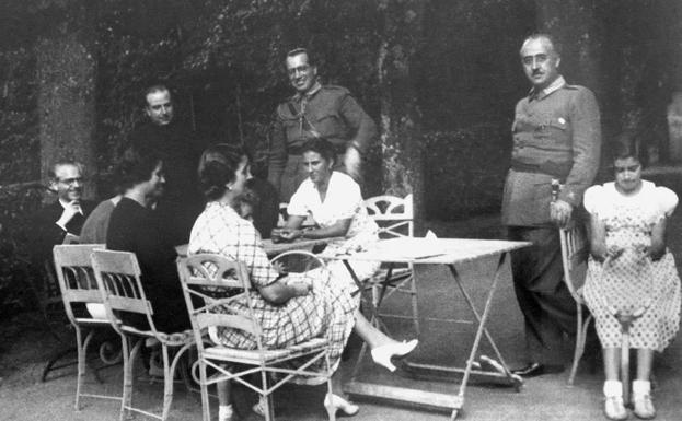 Galería. La familia de Francisco Franco.