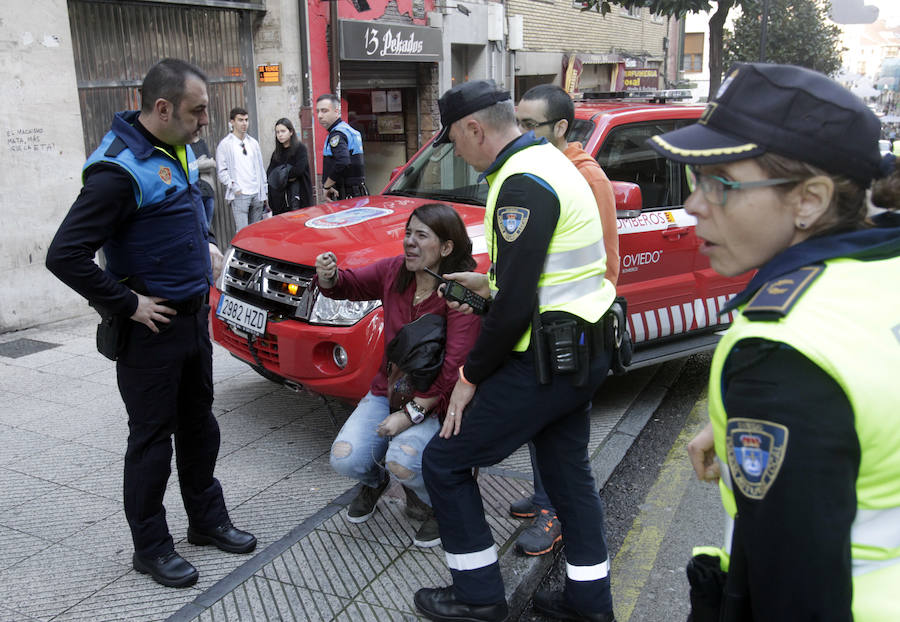 Incendio en la calle El Rosal de Oviedo