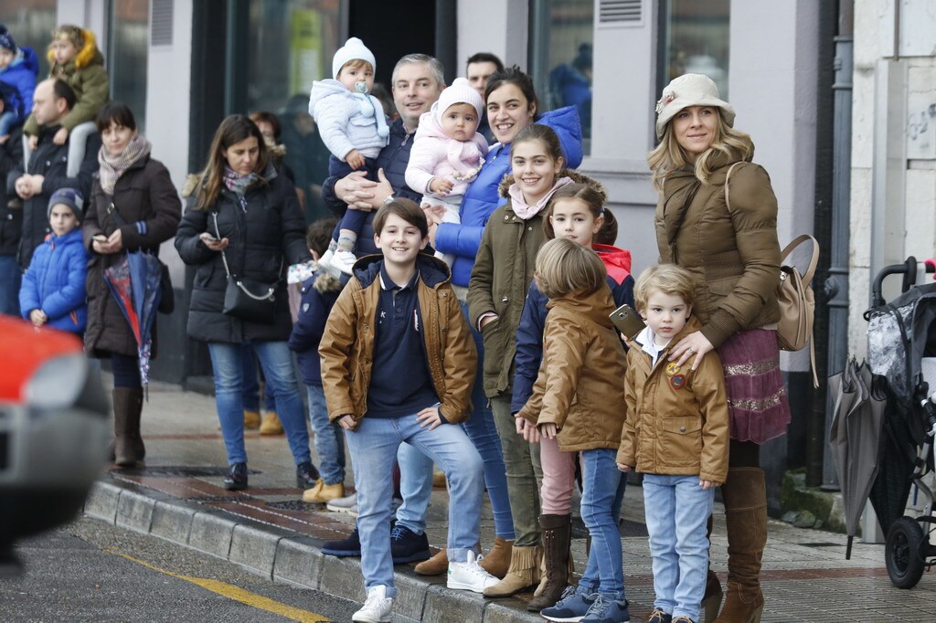 ¿Estuviste en la llegada de los Reyes Magos a Gijón? ¡Búscate en las fotos! (2)