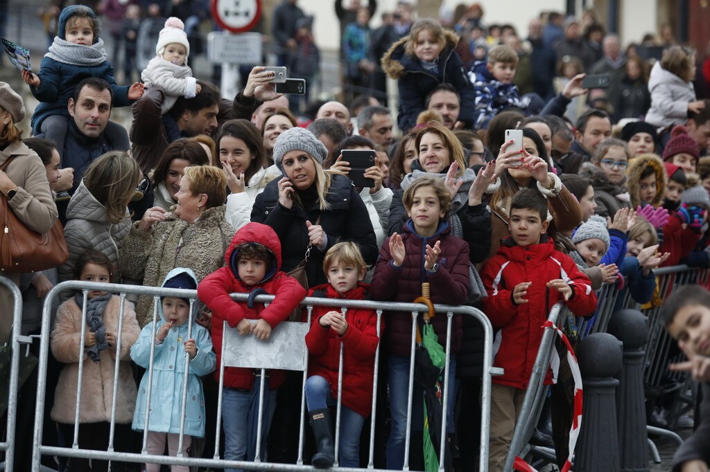 ¿Estuviste en la llegada de los Reyes Magos a Gijón? ¡Búscate en las fotos! (2)