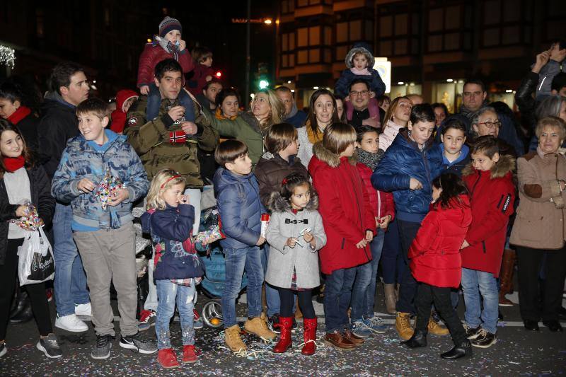 ¿Estuviste en la cabalga de Reyes de Gijón? ¡Búscate!