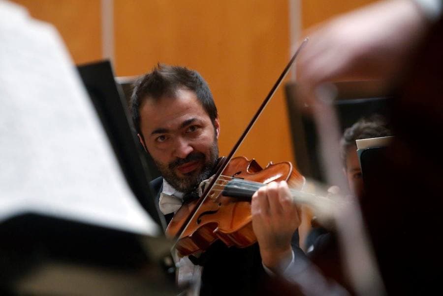 En el Auditorio Príncipe Felipe y bajo la batuta de Rossen Milanov.