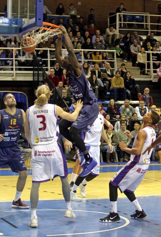 Las imágenes del Unión Financiera Oviedo y el C. B. Clavijo