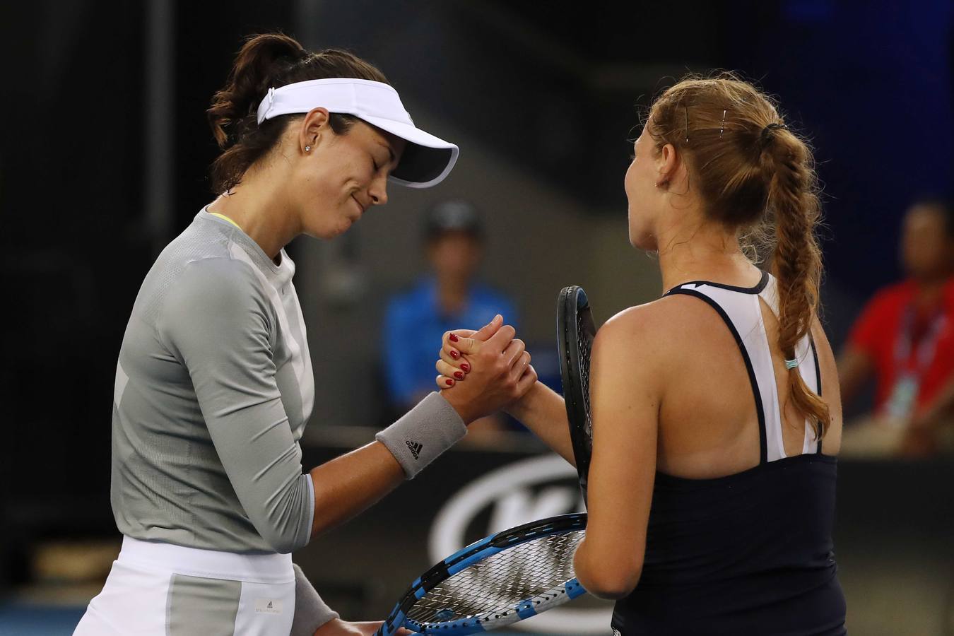 La hispano-venezolana ha debitado en el Abierto de Australia con unc lara victoria sobre Jessika Ponchet por 6-4 y 6-3.